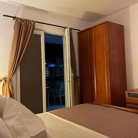 Irish Becici Apartament Budva