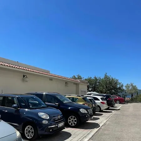 Apartament Irish Becici *